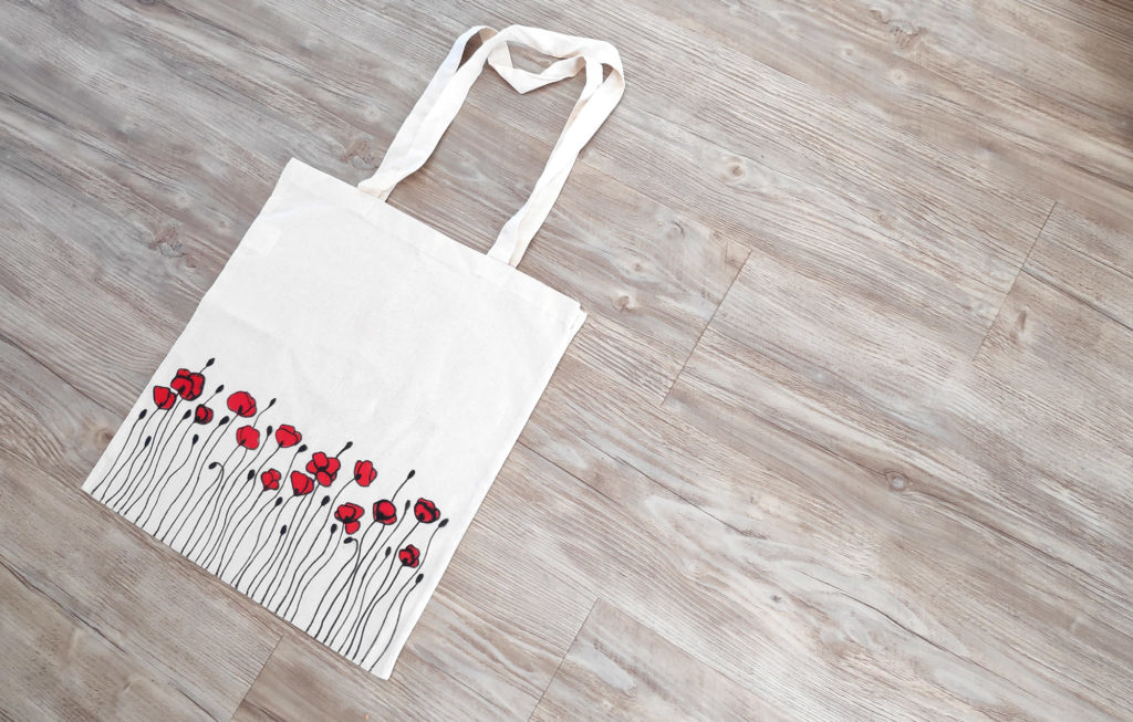 Tote bag